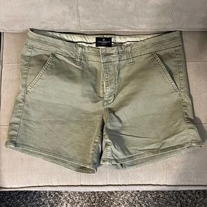 American Eagle classic midi short